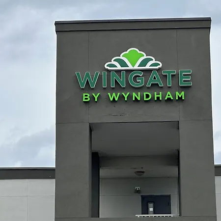 Baymont By Wyndham Dayton North-2