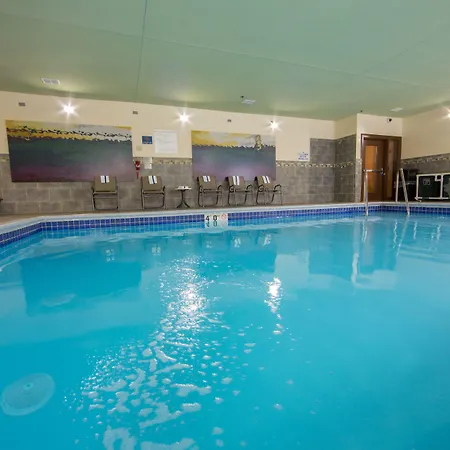 Fairfield Inn & Suites Burlington-2