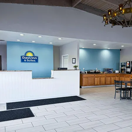 Days Inn & Suites By Wyndham Santa Rosa, Nm-2