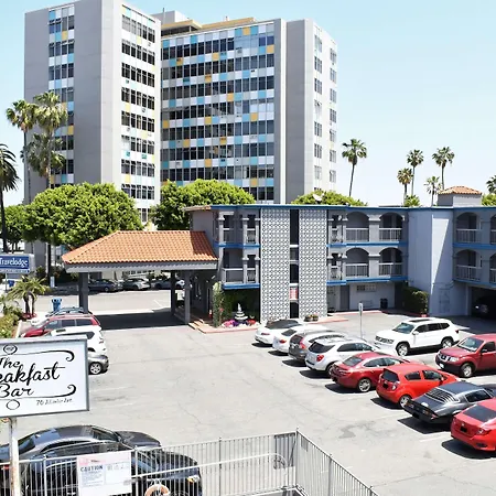 Travelodge By Wyndham Long Beach Convention Center-2