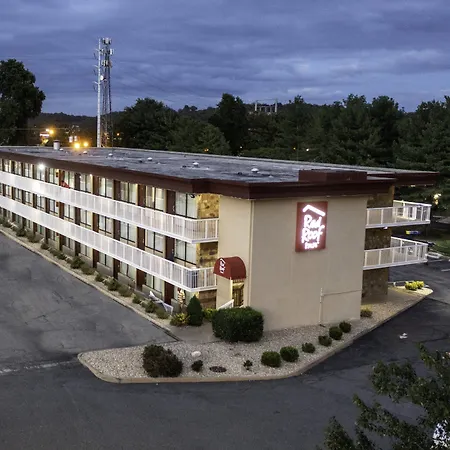 Red Roof Inn Charlottesville-2