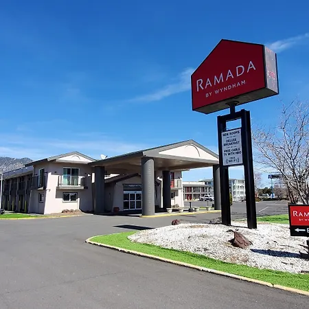 Ramada By Wyndham Flagstaff East-3