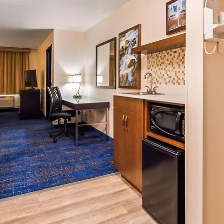 Best Western Plus Portland Airport Hotel & Suites-2