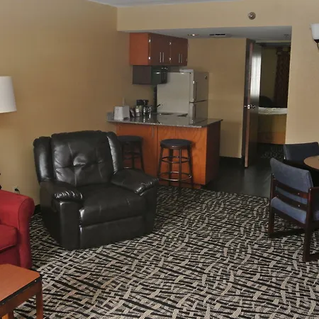 Quality Inn & Suites Mayo Clinic Area-3