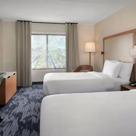 Fairfield Inn Rochester Airport-2