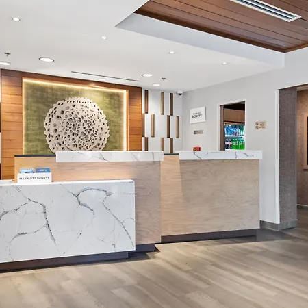 Fairfield Inn & Suites By Marriott Hickory-3