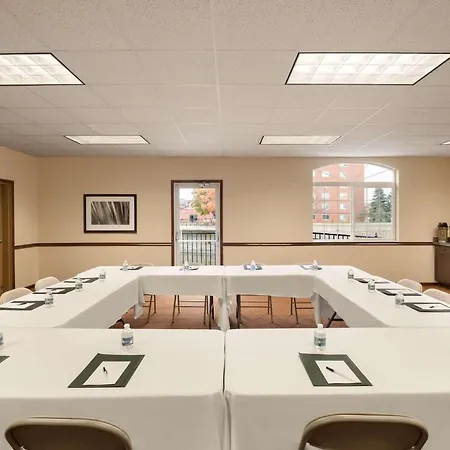 Country Inn & Suites By Radisson, Sioux Falls-2