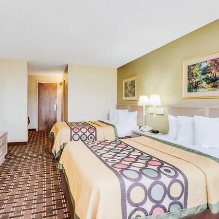 Super 8 By Wyndham Port Clinton-3