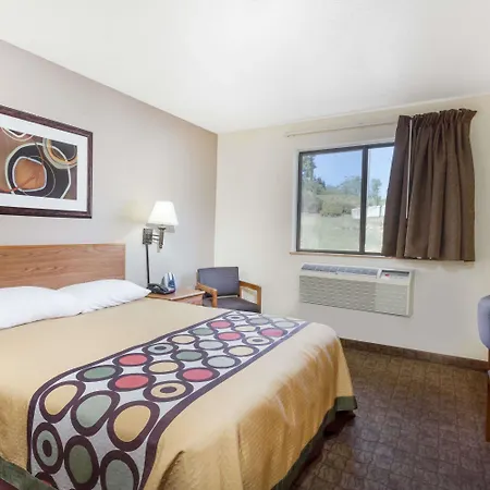 Super 8 By Wyndham Lewisburg-2