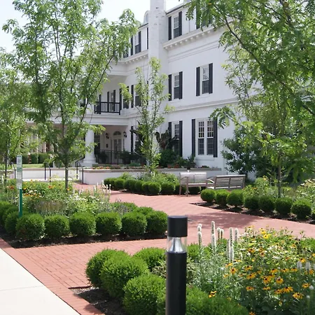 Historic Boone Tavern-3