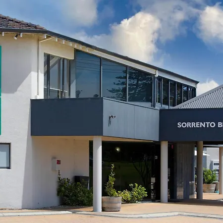 Quality Resort Sorrento Beach-3