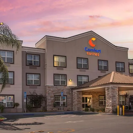 Comfort Suites Downtown Sacramento-3