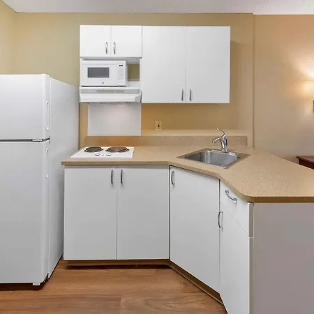 Extended Stay America Suites - Detroit - Dearborn-2