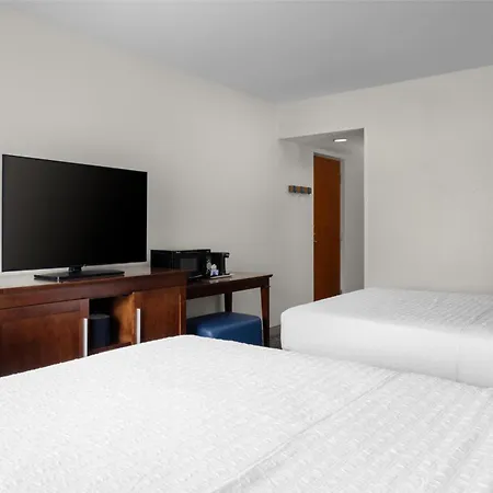 Hampton Inn Lexington Medical Center, Ky-3