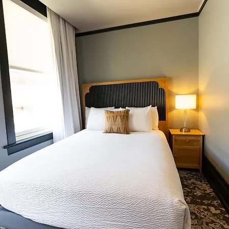 Historic Franklin Hotel-2