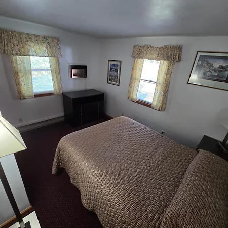 Lake View Motel-2