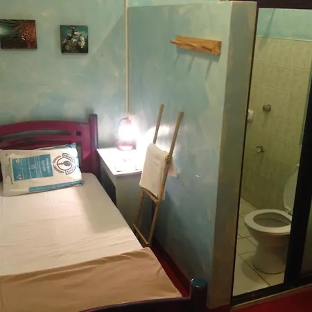 Gabby'S Bed & Breakfast-2