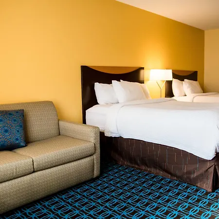 Fairfield Inn & Suites Fredericksburg-2