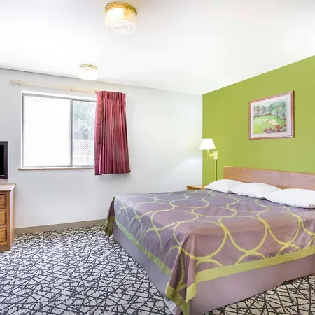 Super 8 By Wyndham Richmond/Broad Street-3