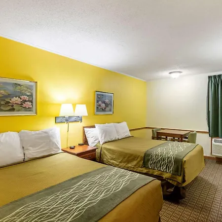 Econo Lodge Morgantown-3