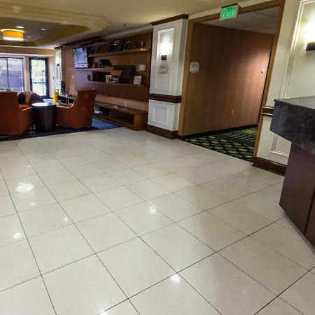 Fairfield Inn & Suites By Marriott Portland Airport-3