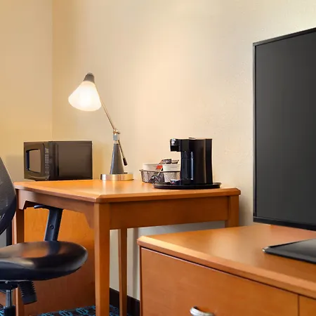 Fairfield Inn & Suites By Marriott Toledo Maumee-3