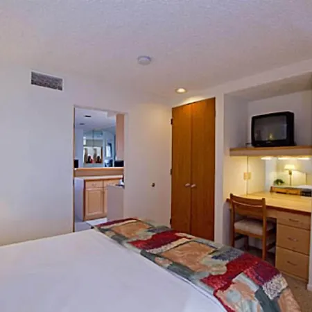 Weathervane Terrace Inn And Suites-2