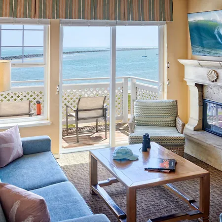 Beach House Half Moon Bay-2