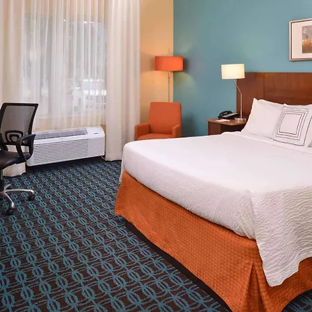 Baymont By Wyndham St Charles-2