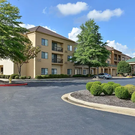 Courtyard By Marriott Bentonville-3