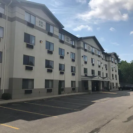 Super 8 By Wyndham Manchester Airport-2