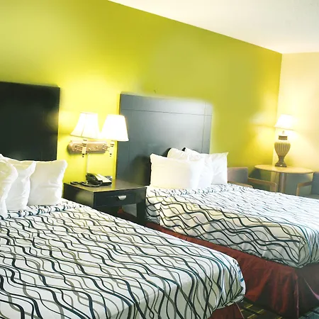 Days Inn By Wyndham Park City Kansas-3