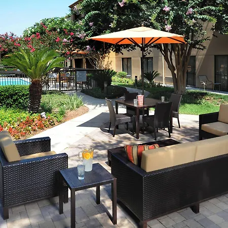 Courtyard By Marriott Houston Hobby Airport-2