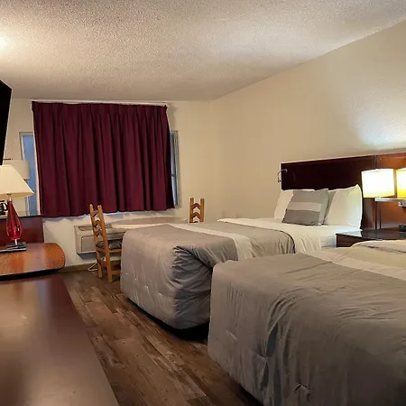 Travelers Beach Inn-3
