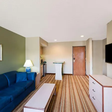 Super 8 By Wyndham Socorro-2