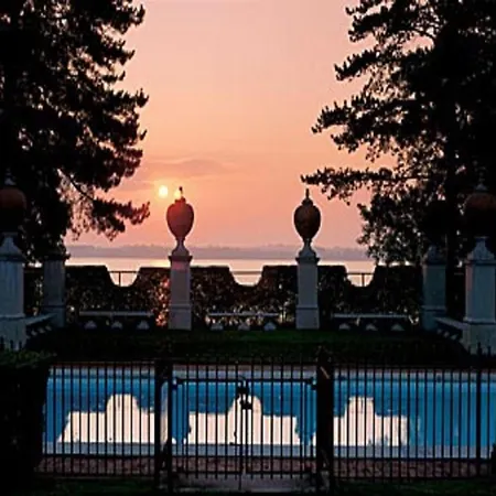 Geneva On The Lake Boutique Resort Hotel-3