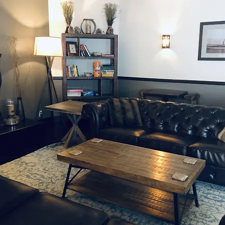 Postmarc Hotel And Spa Suites-3