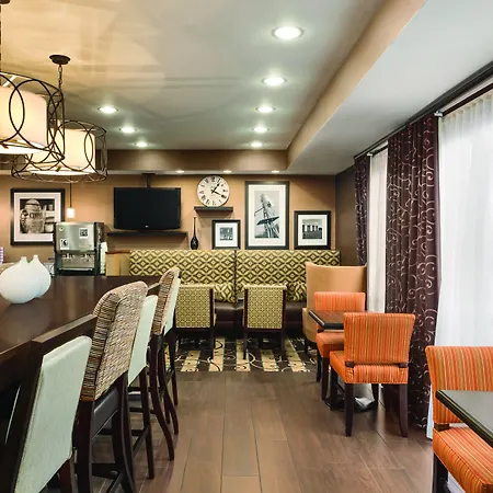 Hampton Inn Wichita-East-3