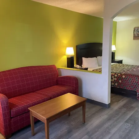 Econo Lodge Inn & Suites Sweetwater I-20-3
