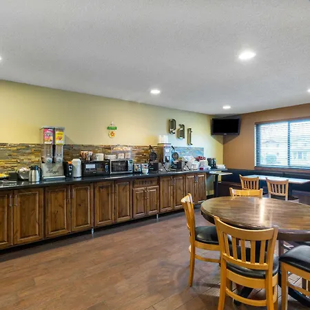 Super 8 By Wyndham Bemidji Mn-3