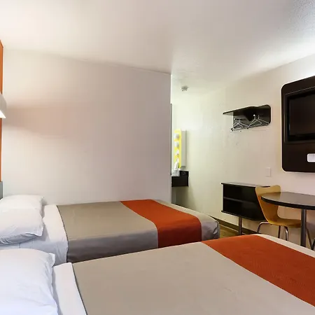 Super 8 By Wyndham Walnut Creek-3