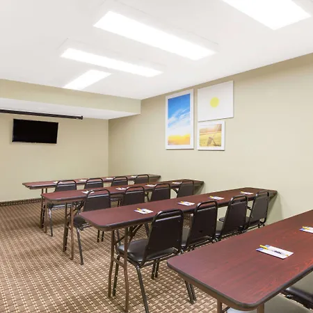 Days Inn By Wyndham San Jose Airport-3
