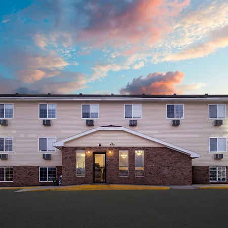 Super 8 By Wyndham Clinton-3