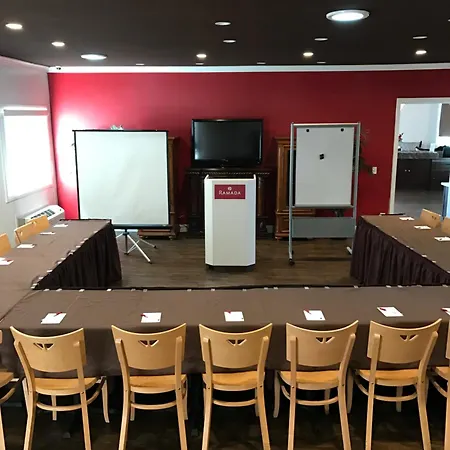 Ramada By Wyndham Torrance-2