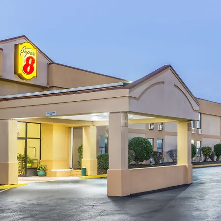 Super 8 By Wyndham Knoxville Downtown Area-2