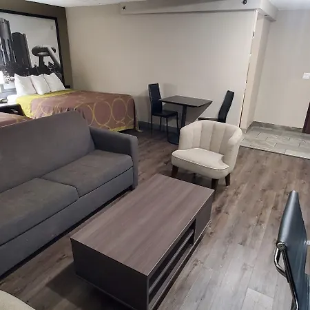 Super 8 By Wyndham Sterling Heights/Detroit Area-2
