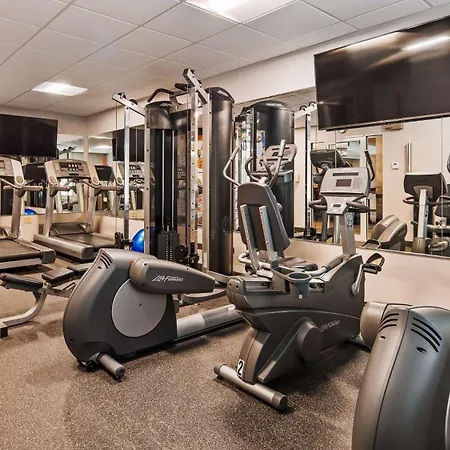 Best Western Plus Hudson I-94-2