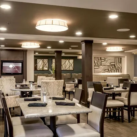 Doubletree By Hilton Montgomery Downtown-2