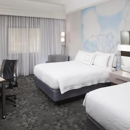 Courtyard By Marriott Pensacola-3