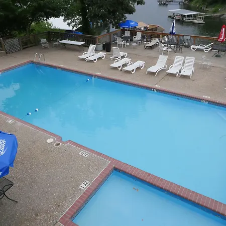 Inn At Grand Glaize-3
